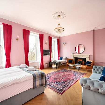 Spacious City Centre Family Room Edinburgh Exterior photo