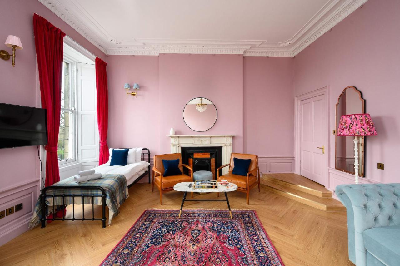 Spacious City Centre Family Room Edinburgh Exterior photo
